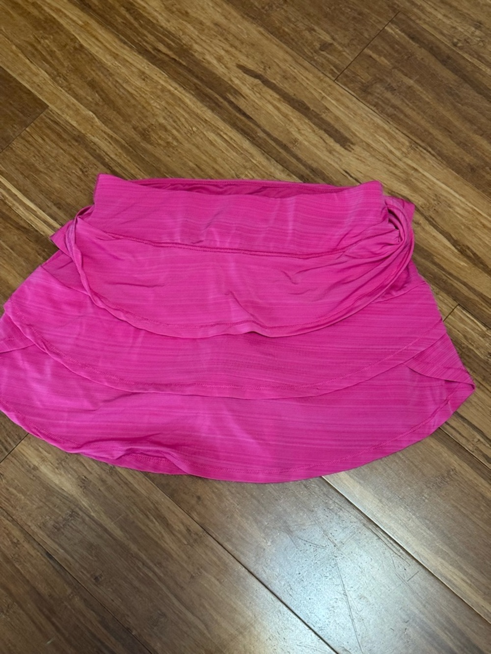 Calvin Klein Bright Pink S
Tennis Skirt with shorts built in